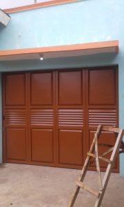 pintu besi lipat minimalis